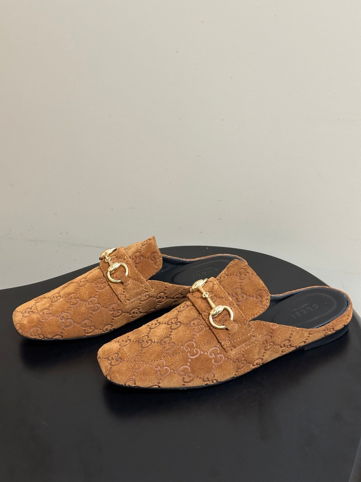 GUCCI 26S HORSEBIT LOAFER MULES IN MEDIUM BROWN SUEDE mysite