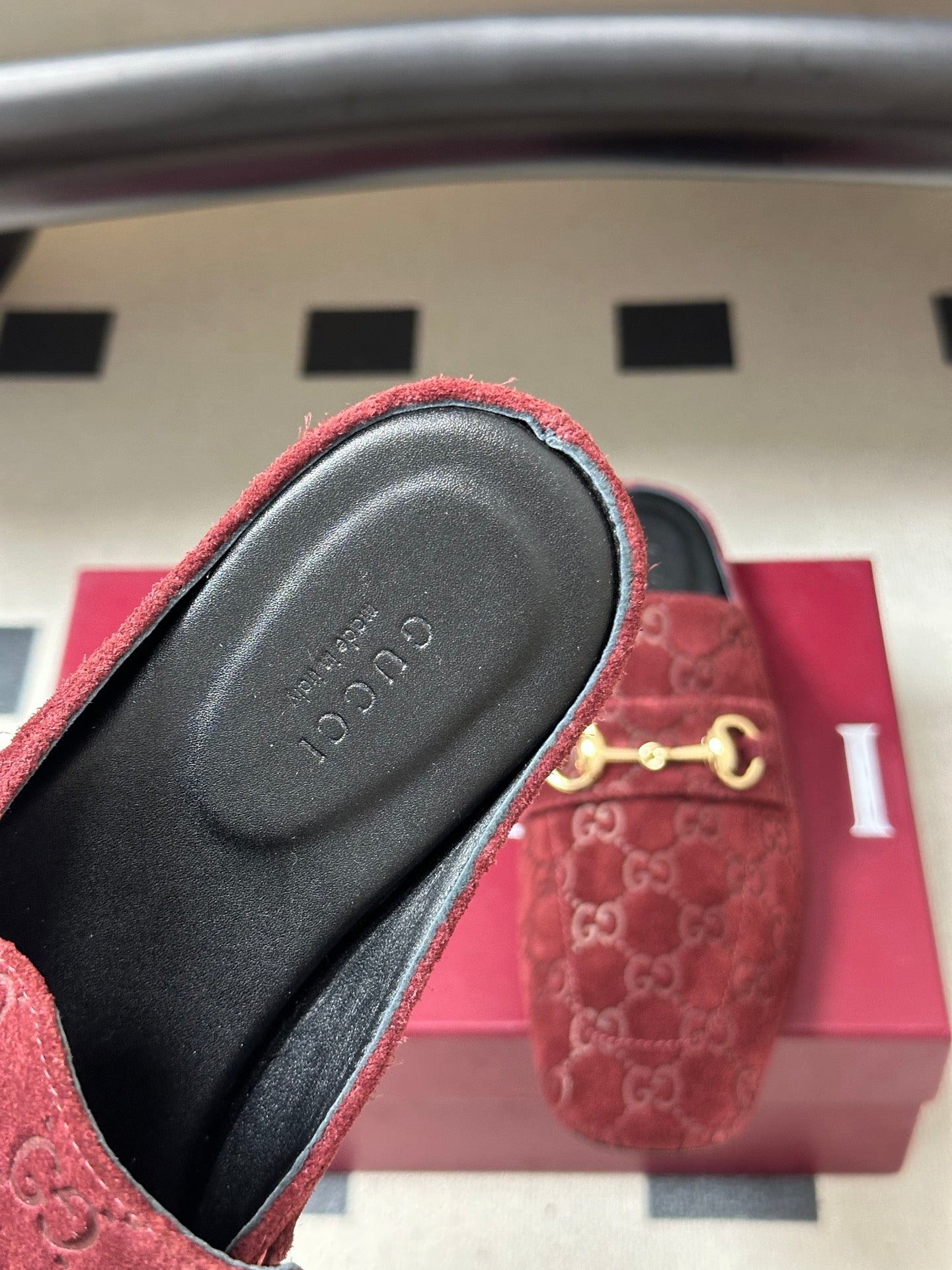 GUCCI 26S HORSEBIT LOAFER MULES IN RED SUEDE mysite
