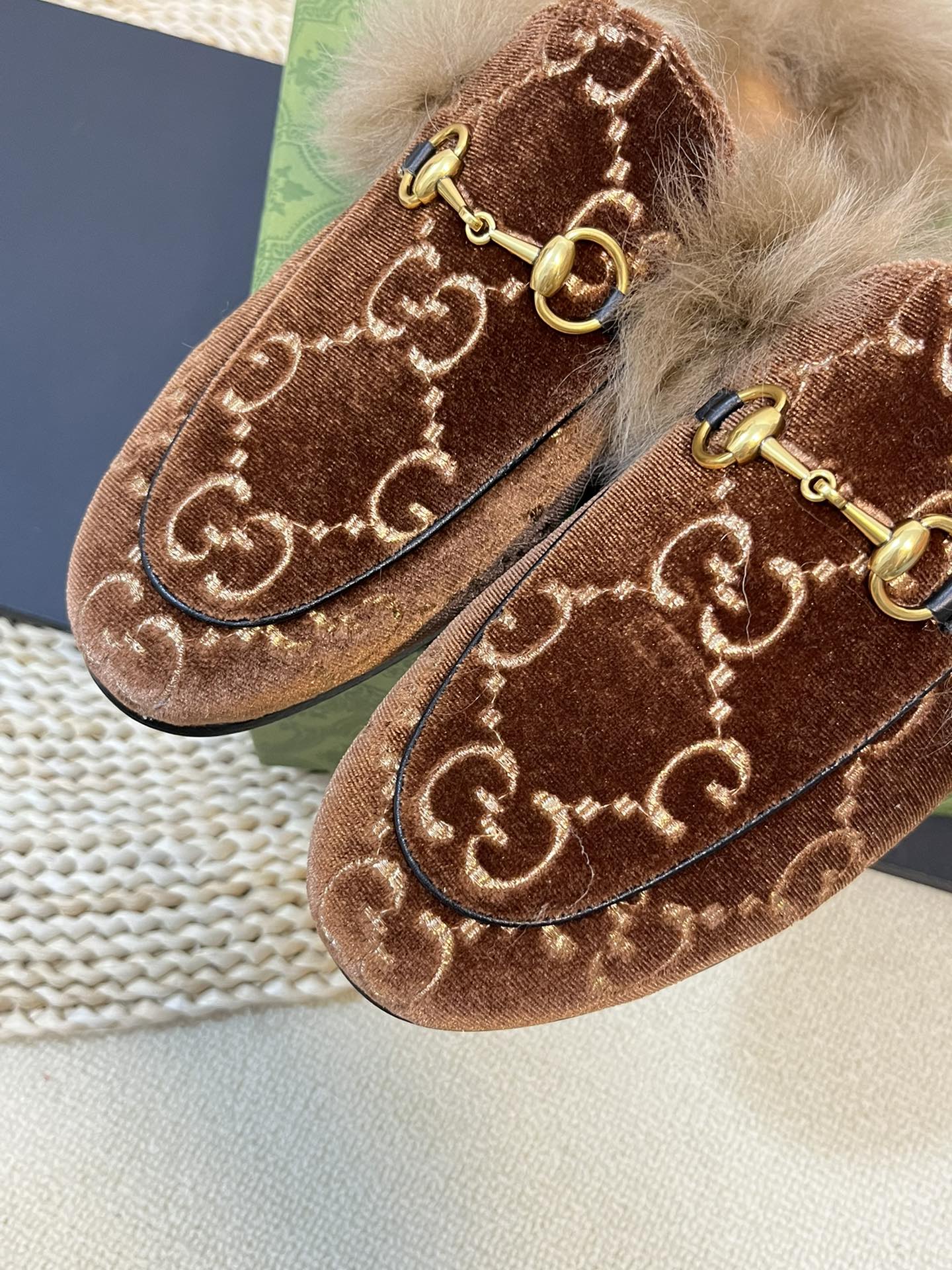 HORSEBIT MULE IN SYRUP BROWN MONOGRAM VELVET AND LAMB WOOL LINING mysite