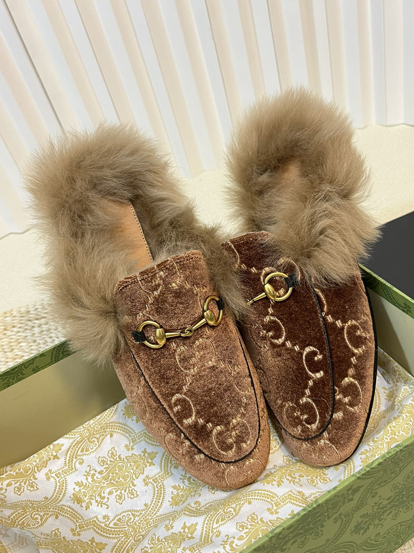 HORSEBIT MULE IN SYRUP BROWN MONOGRAM VELVET AND LAMB WOOL LINING mysite