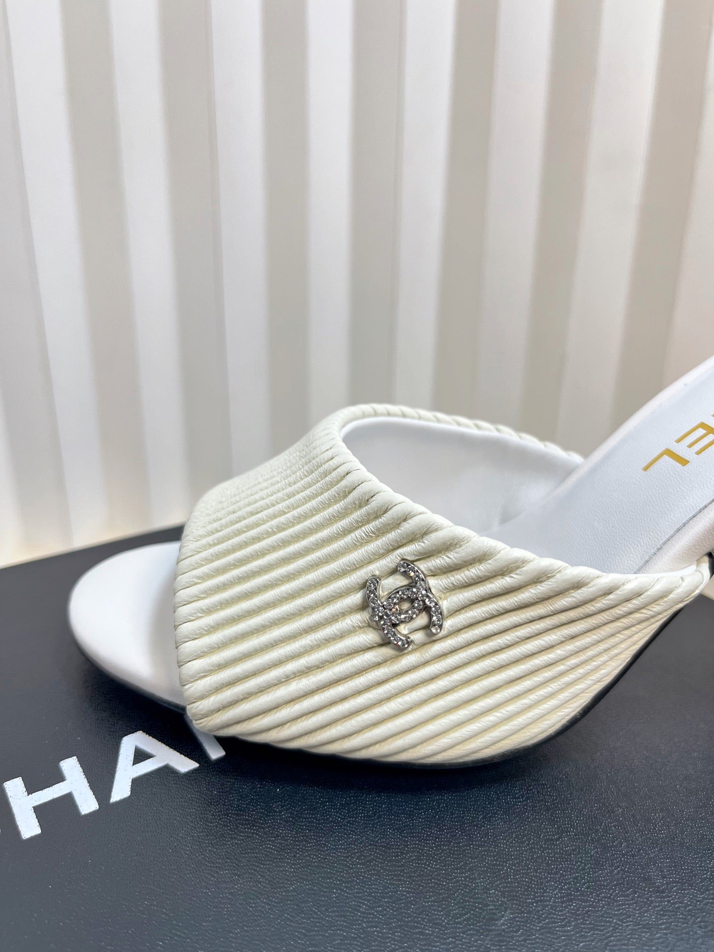 CHANEL 26S EMBELLISHED HEELED SANDALS 80 MM IN WHITE LAMBSKIN mysite