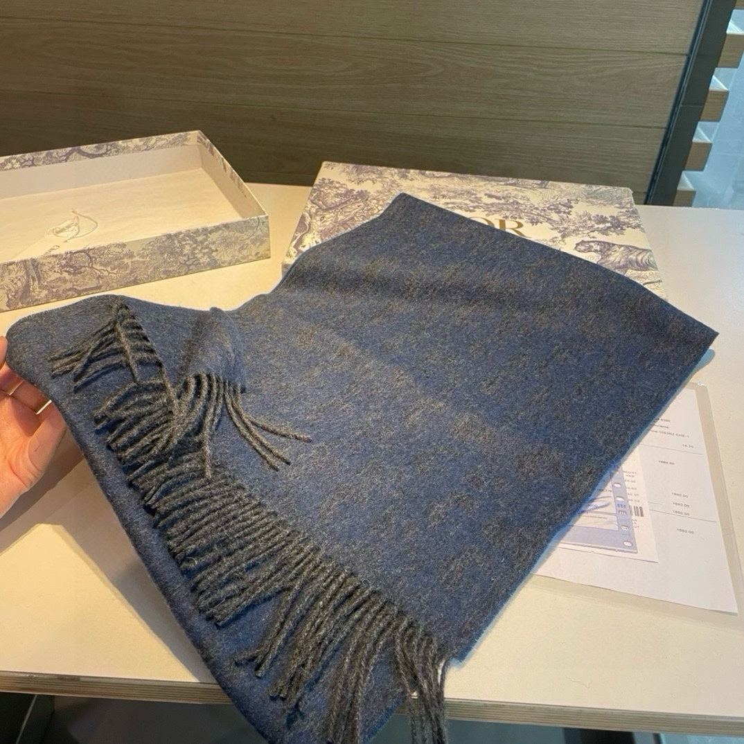 SCARF IN CLASSIC BLUE WOOL AND CASHMERE 398233 mysite
