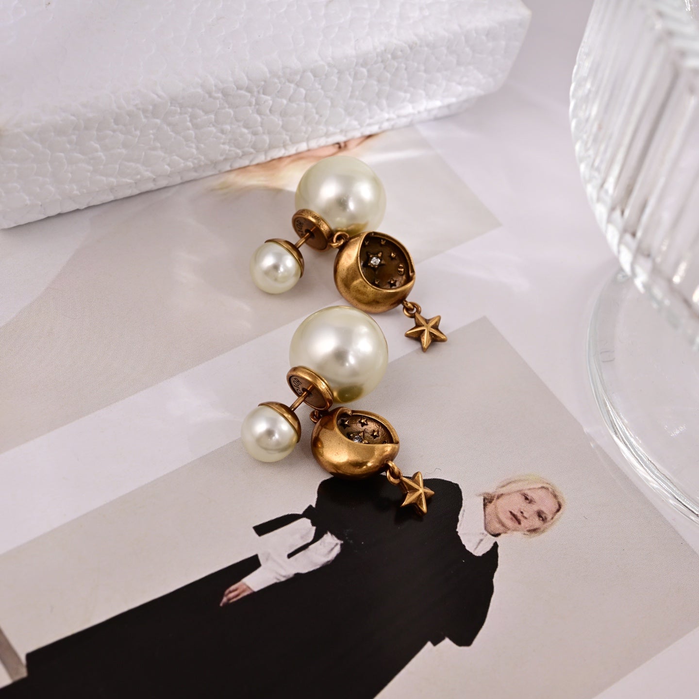 CD 26S CELESTIAL STAR PEARL DROP LOGO EARRINGS IN GOLD TONE METAL 629950 mysite