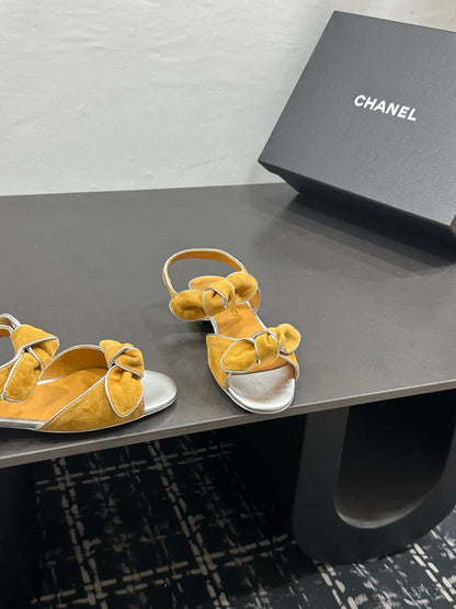 26S BOW SANDALS IN MUSTARD YELLOW AND SILVER SUEDE mysite