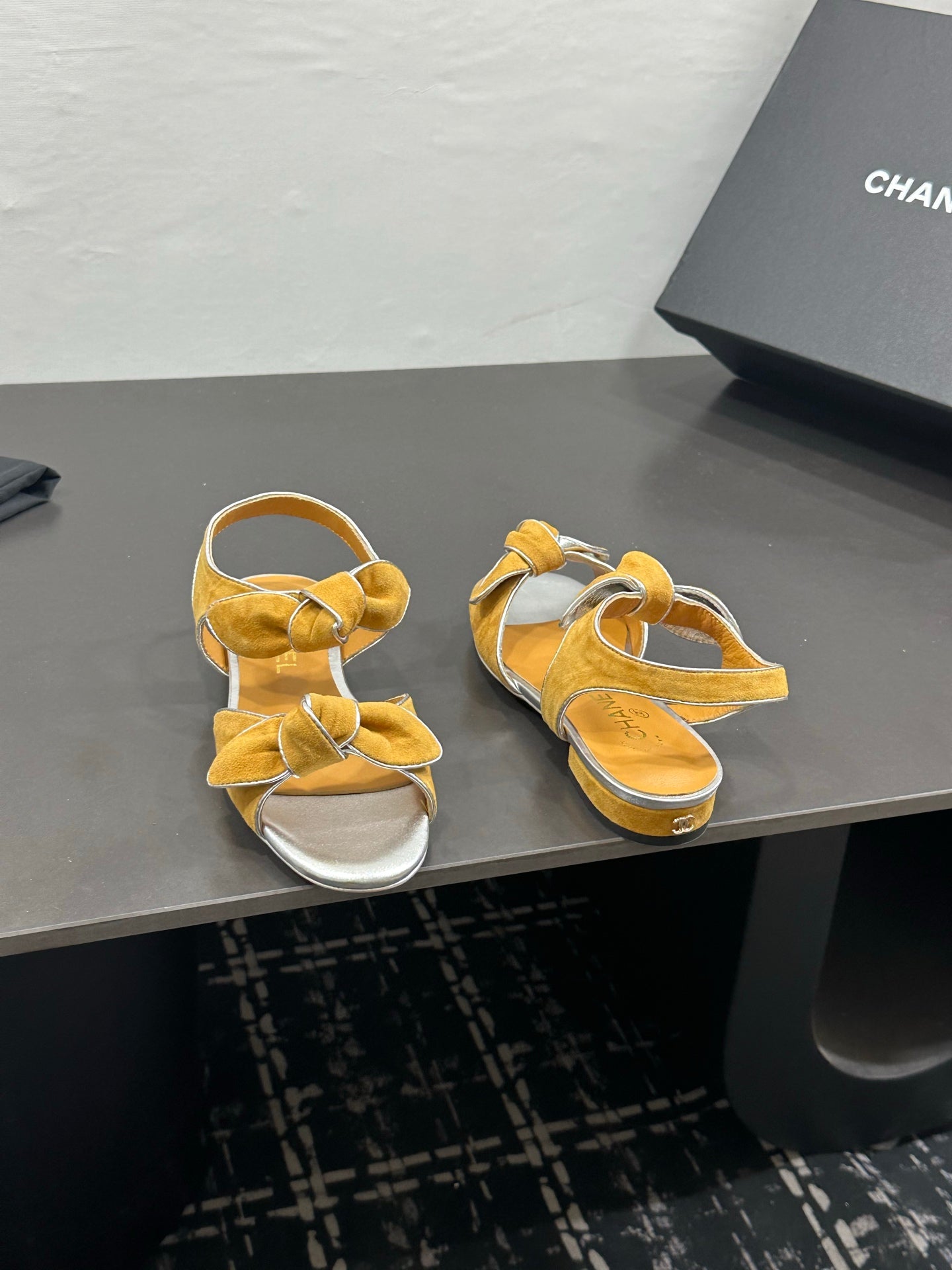 26S BOW SANDALS IN MUSTARD YELLOW AND SILVER SUEDE mysite
