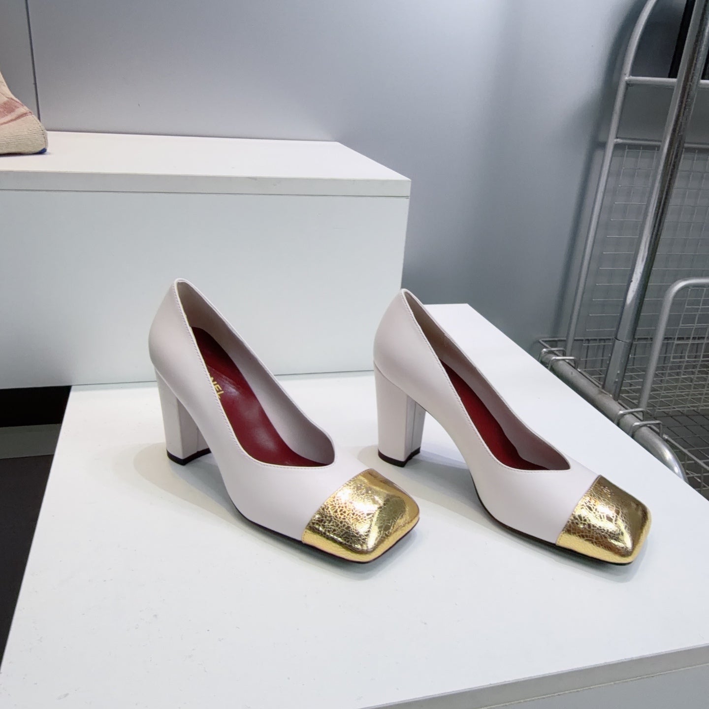 CHANEL 26S SQUARE-TOE HIGH HEELS 95 MM IN WHITE LAMBSKIN WITH GOLD CAP TOE mysite