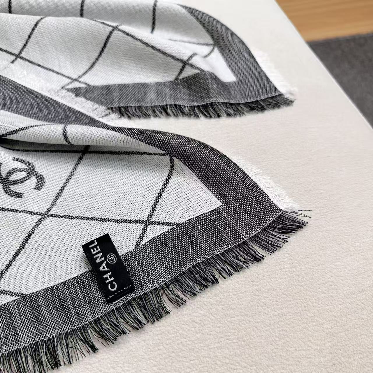 '- 26S SCARF 140 IN SILK 309416 mysite