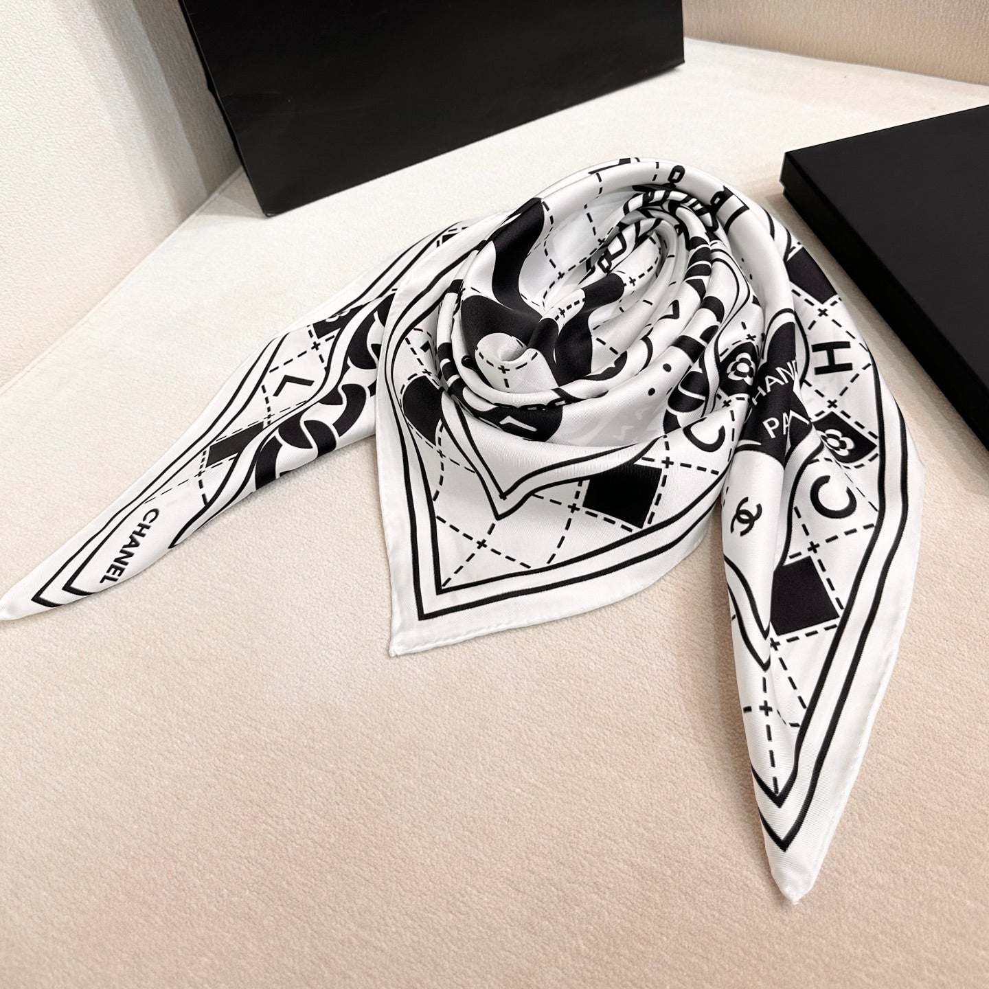 '- 26S SCARF 90 IN SILK 304580 mysite