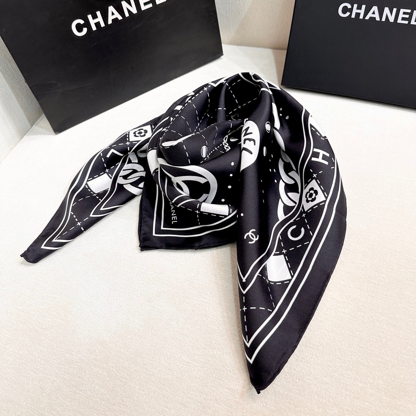'- 26S SCARF 90 IN SILK 304581 mysite