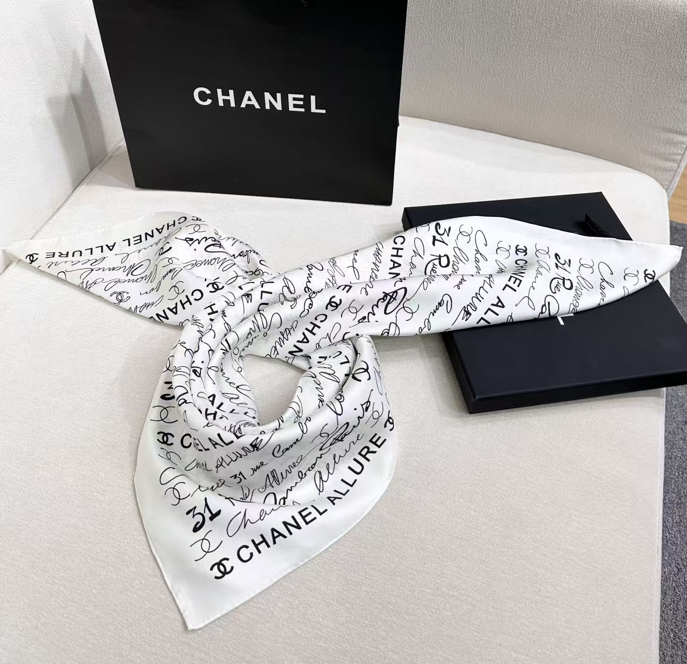 '- 26S SCARF 90 IN SILK 305988 mysite