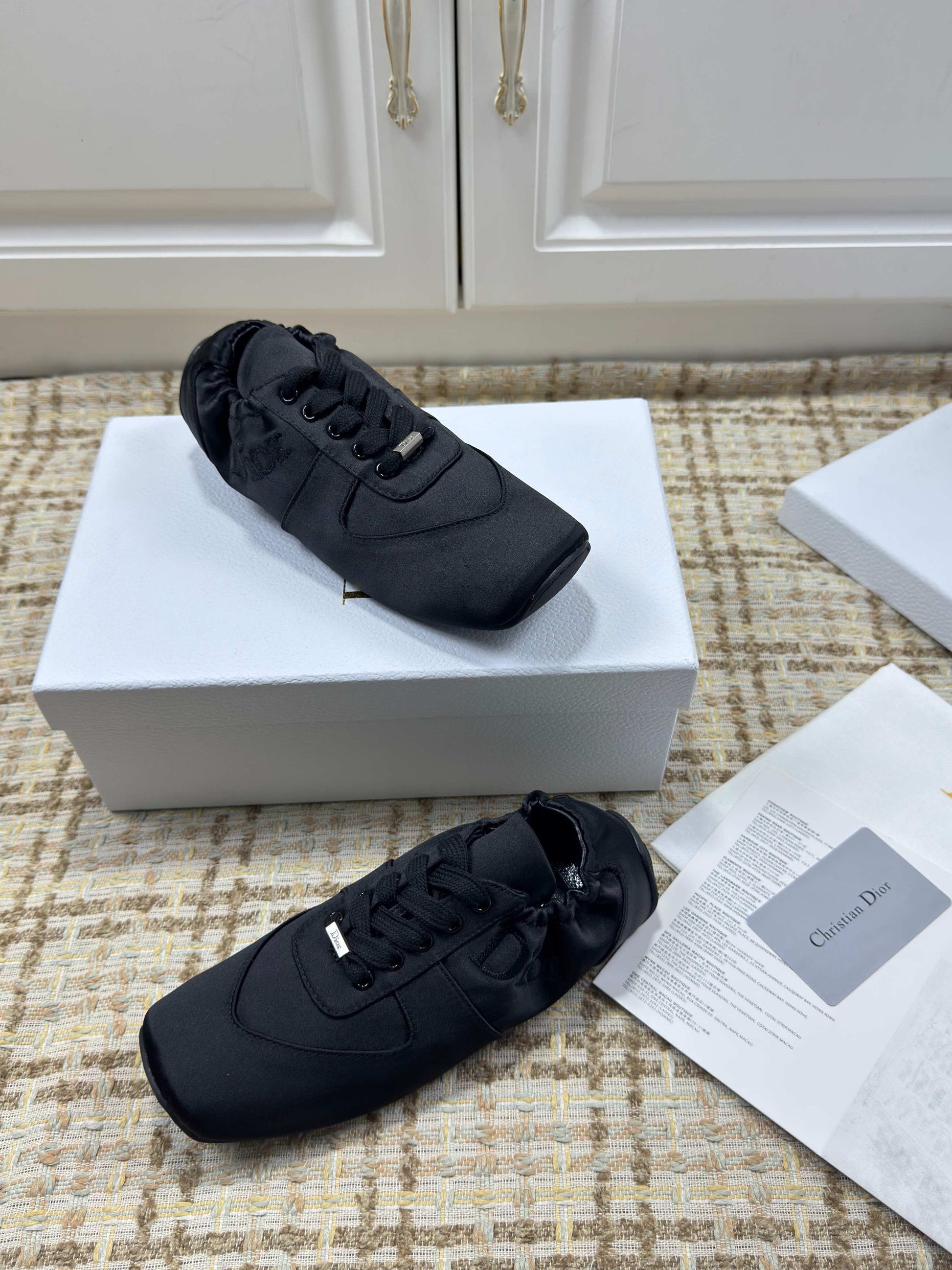 DIOR 26S LOW TOP SNEAKERS IN BLACK SATIN DIOR LOGO mysite