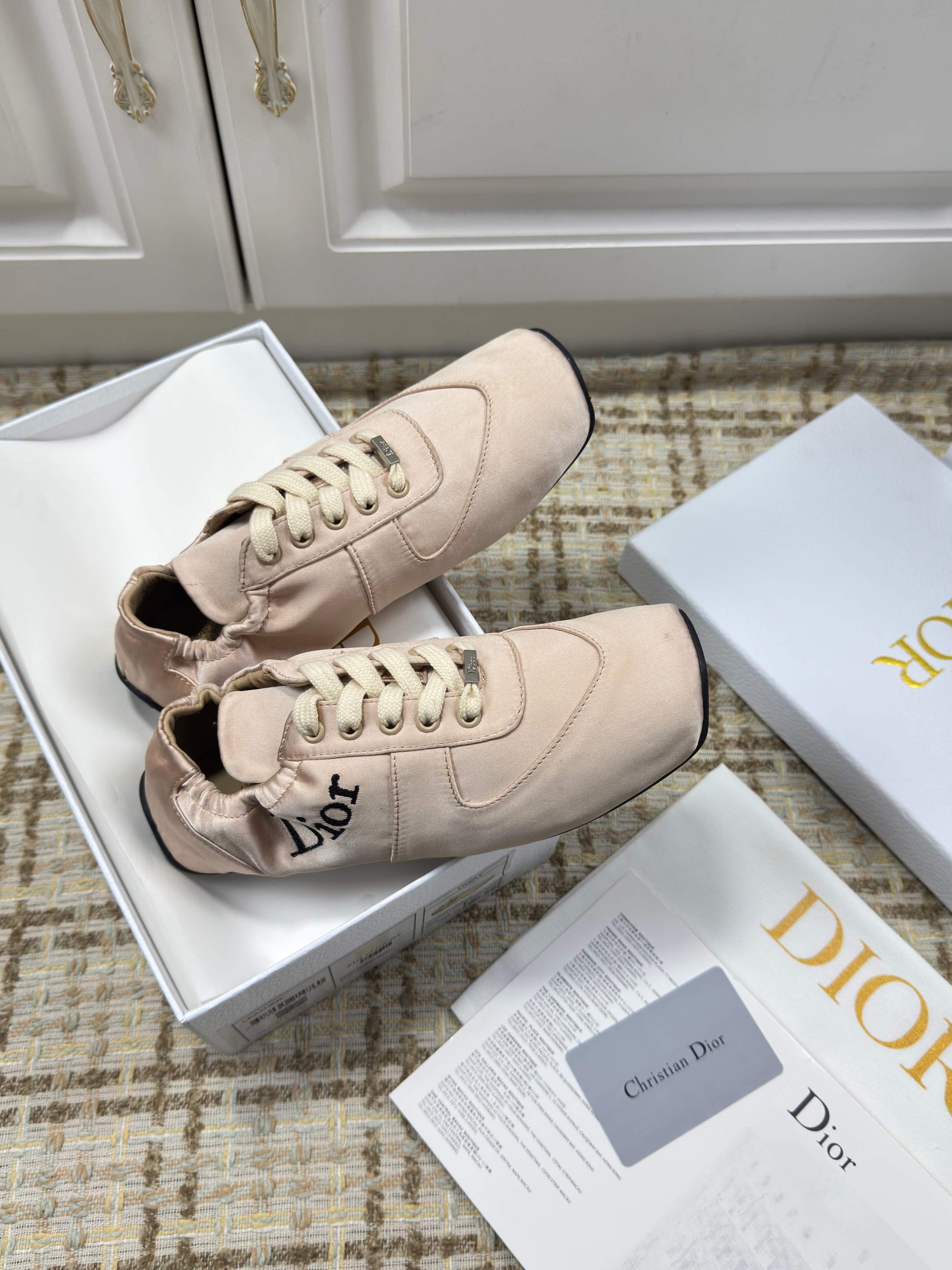 DIOR 26S LOW TOP SNEAKERS IN LIGHT PINK SATIN DIOR LOGO mysite