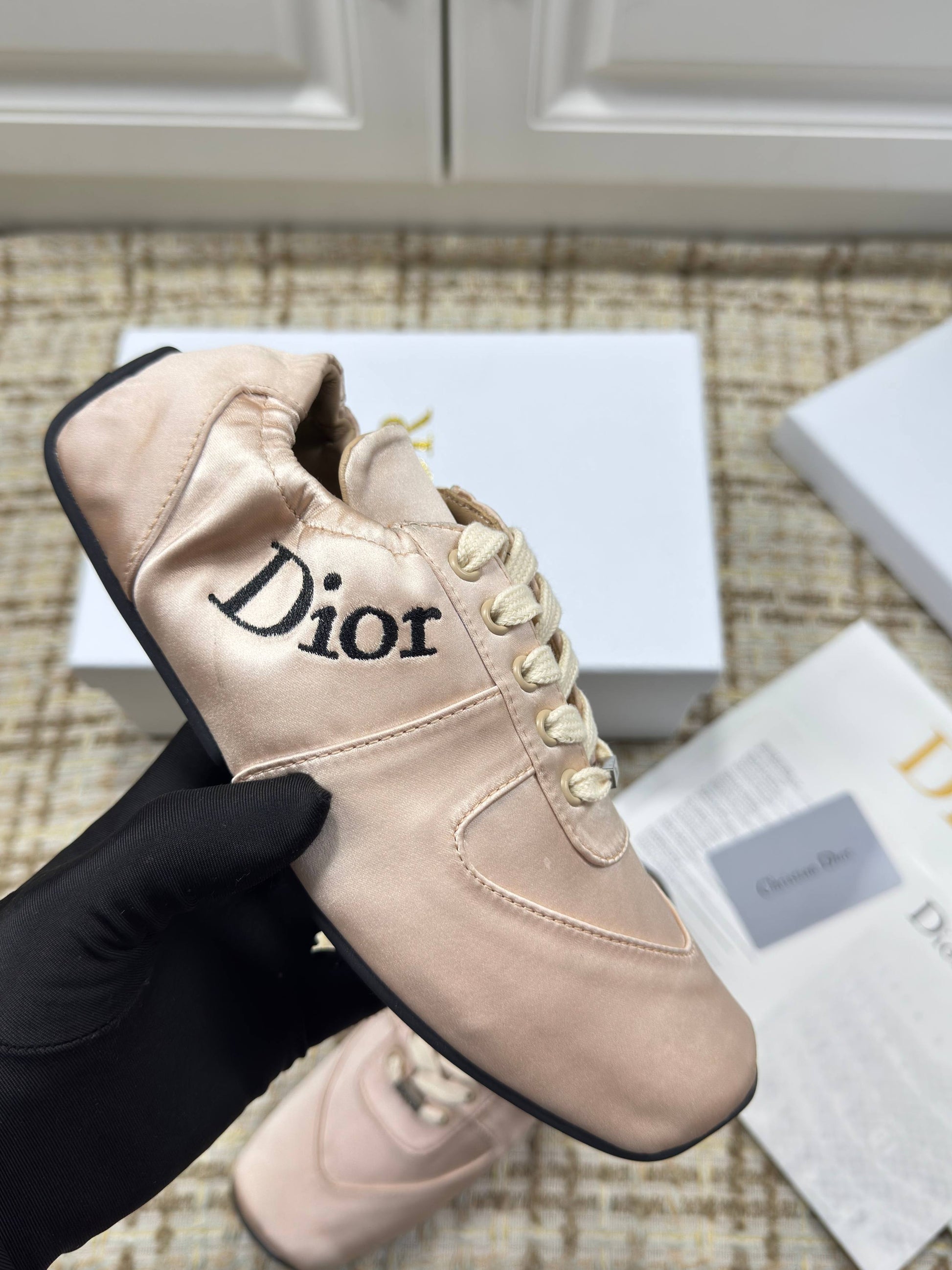 DIOR 26S LOW TOP SNEAKERS IN LIGHT PINK SATIN DIOR LOGO mysite