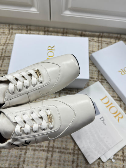 DIOR 26S LOW TOP SNEAKERS IN WHITE CALFSKIN DIOR LOGO mysite