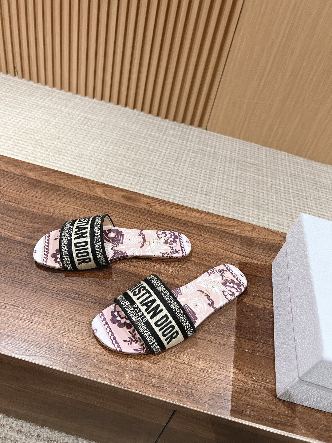 DIOR 26S SLIDE SANDALS IN MAUVE FLORAL PRINT LOGO STRAP mysite