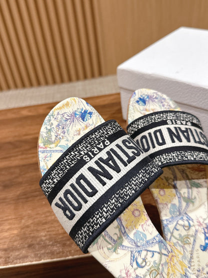 26S SLIDE SANDALS IN MULTICOLOR FLORAL MAP PRINT LOGO STRAP mysite