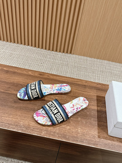 26S SLIDE SANDALS IN MULTICOLOR BUTTERFLY PRINT LOGO STRAP mysite