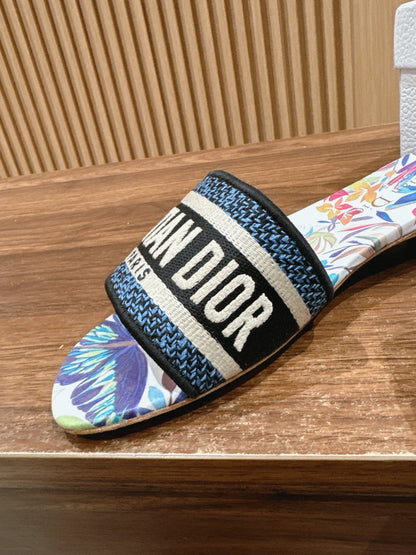 26S SLIDE SANDALS IN MULTICOLOR BUTTERFLY PRINT LOGO STRAP mysite