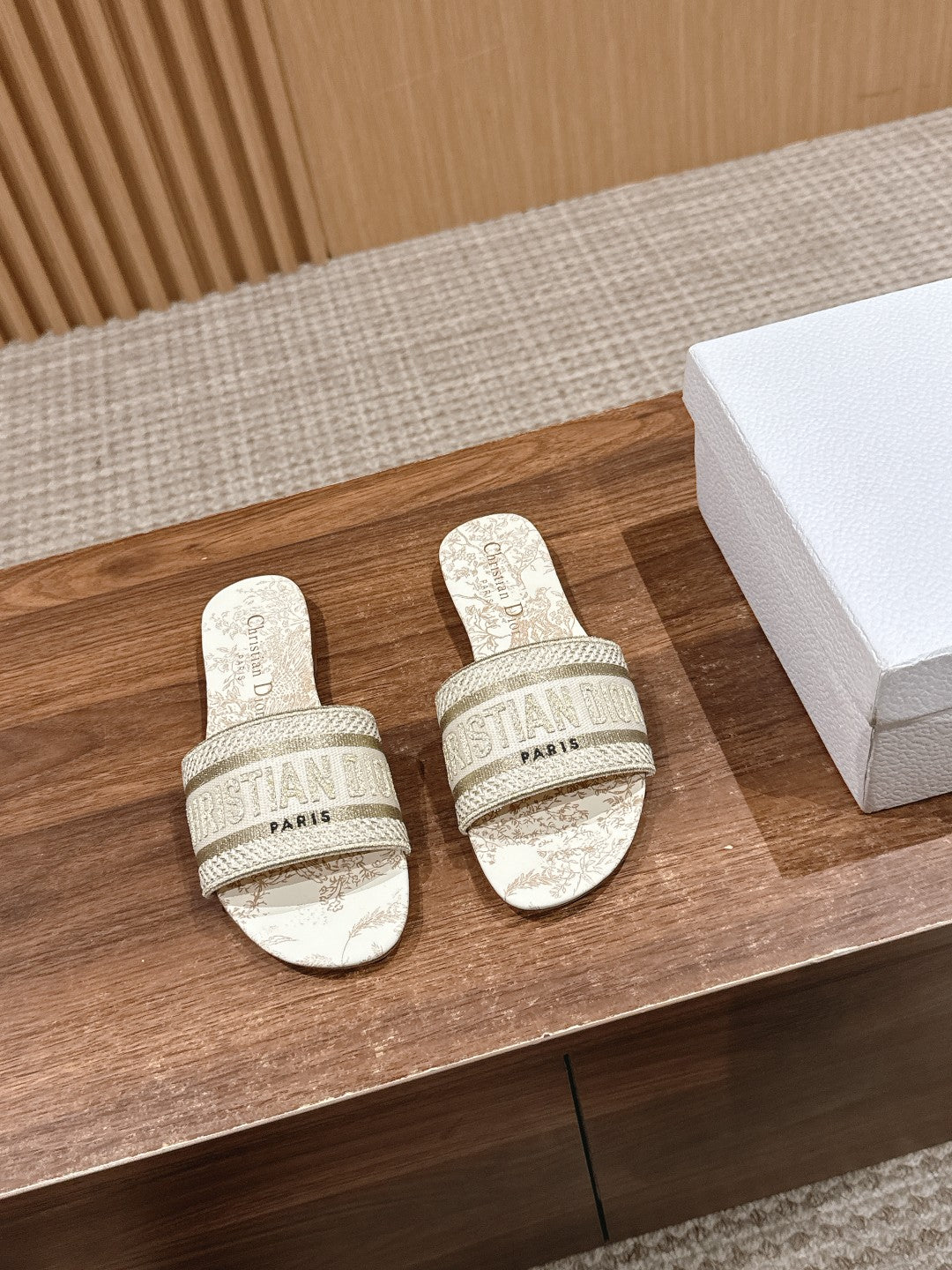 26S SLIDE SANDALS IN BEIGE TOILE DE JOUY LOGO mysite