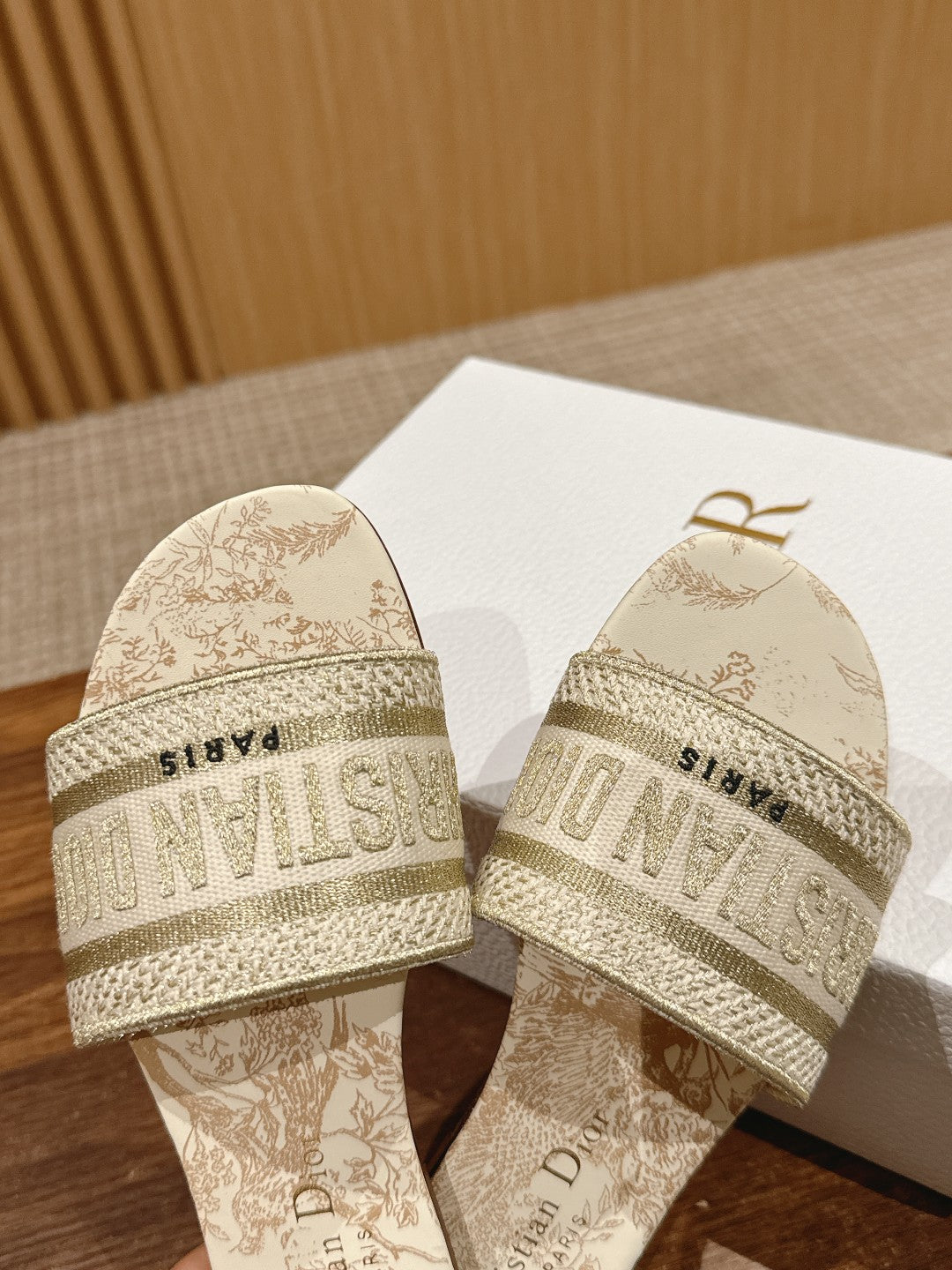 26S SLIDE SANDALS IN BEIGE TOILE DE JOUY LOGO mysite