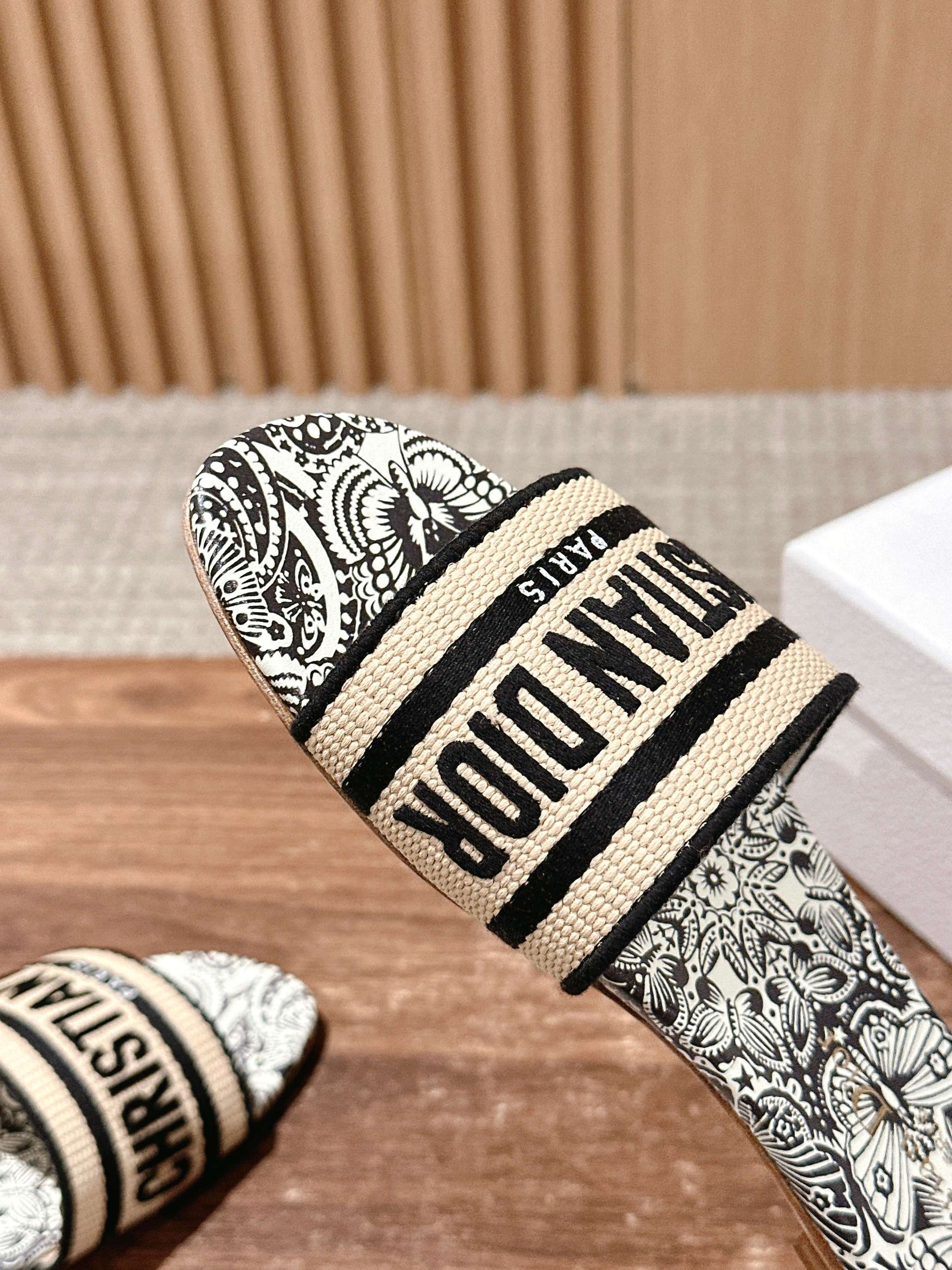 26S D-CLUB EMBROIDERED SLIDES IN BLACK TOILE DE JOUY mysite