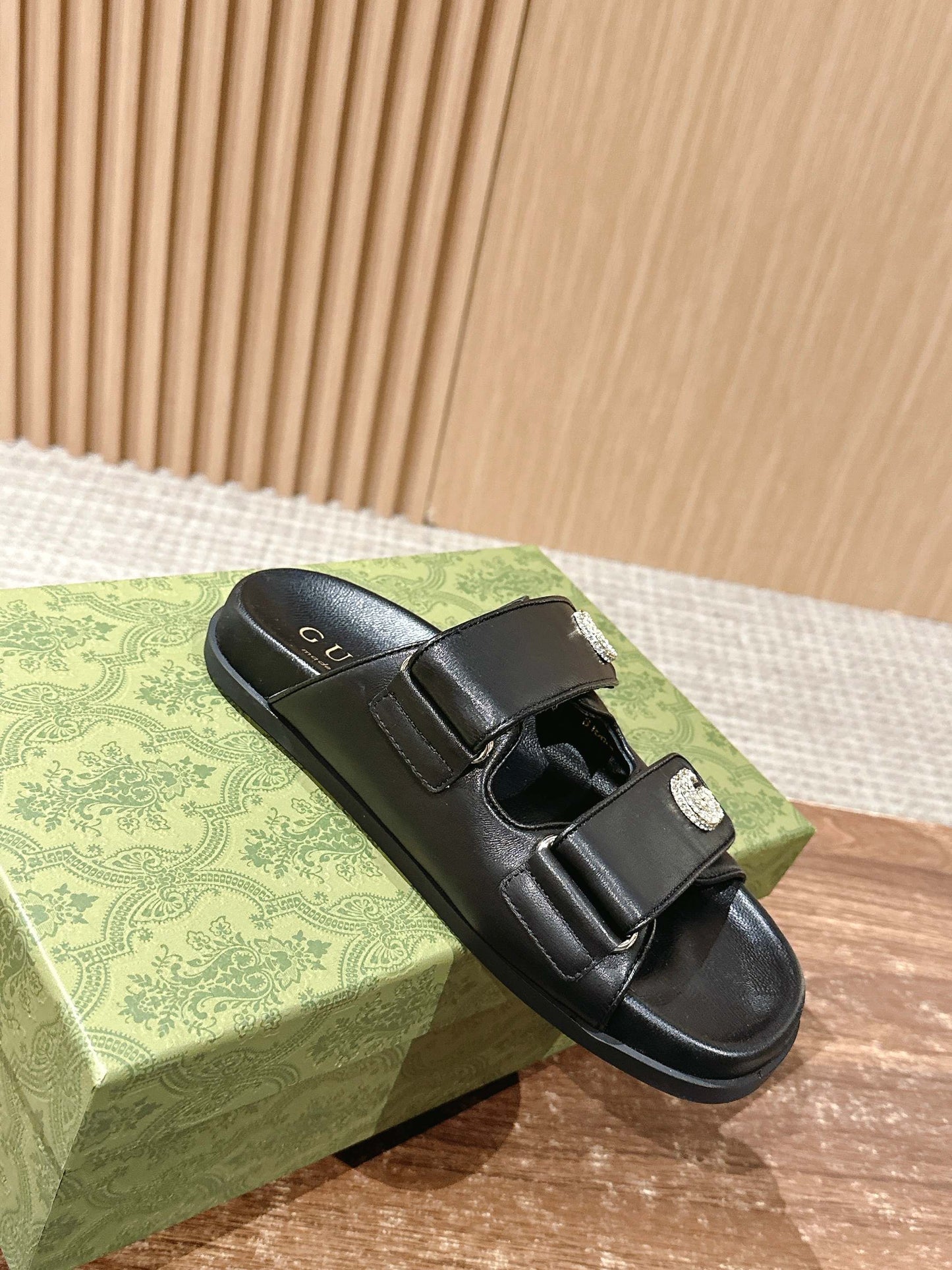 26S DOUBLE-STRAP SANDALS IN BLACK CALFSKIN mysite