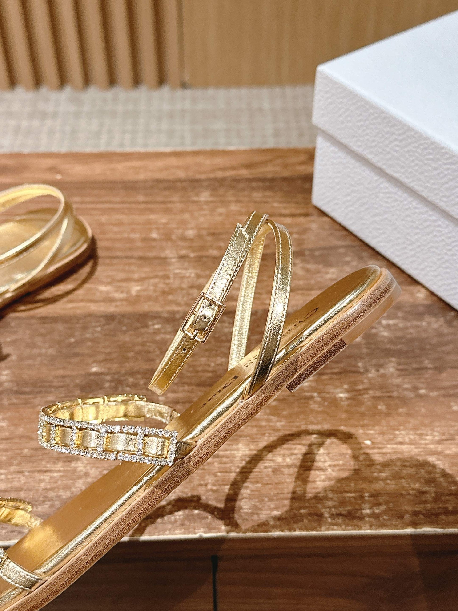 TWO-STRAP RHINESTONE SANDALS IN GOLD LAMBSKIN mysite
