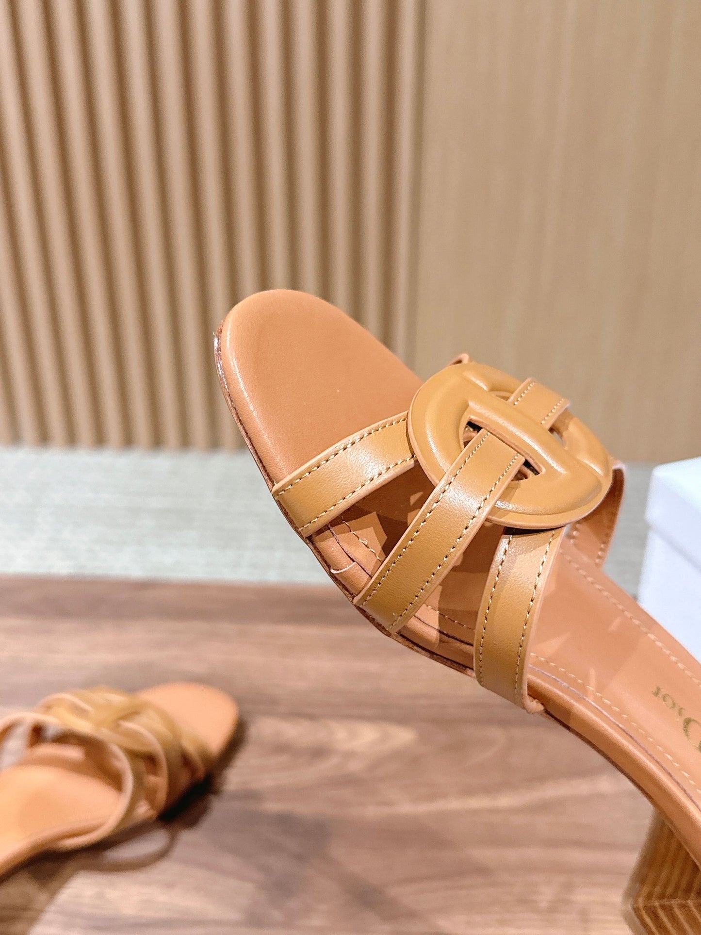 DIOR 26S HEEL SANDALS IN CARAMEL BROWN CALFSKIN STRAPPY mysite