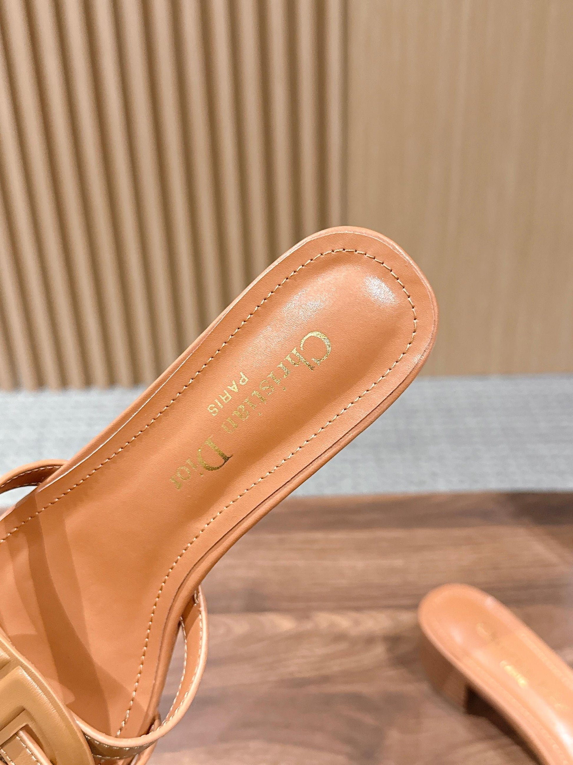 DIOR 26S HEEL SANDALS IN CARAMEL BROWN CALFSKIN STRAPPY mysite