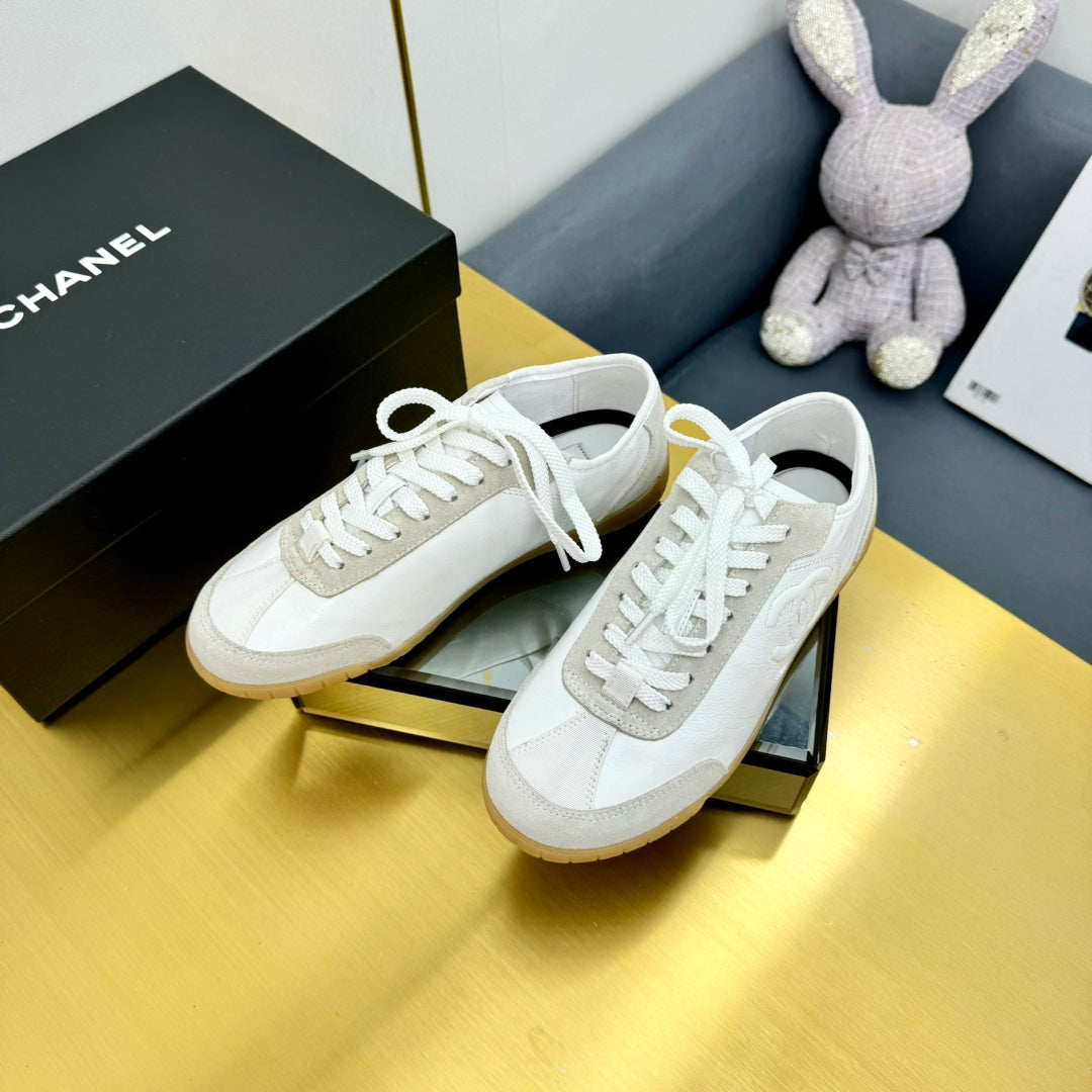 CC SNEAKER IN WHITE CALFSKIN AND SUEDE mysite