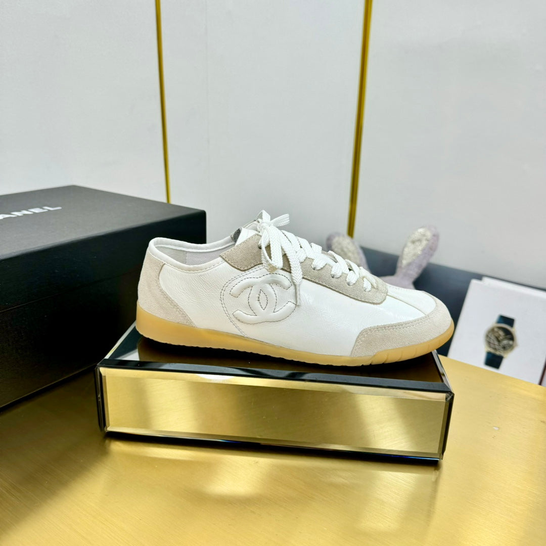CC SNEAKER IN WHITE CALFSKIN AND SUEDE mysite
