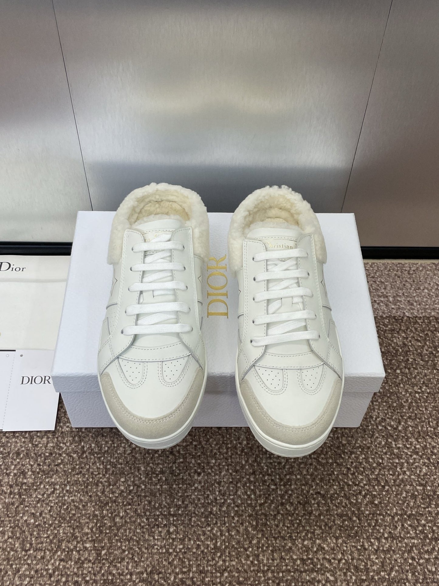 STAR SNEAKER IN WHITE CALFSKIN AND SHEARLING mysite