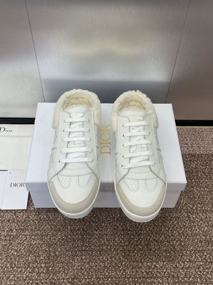 STAR SNEAKER IN WHITE CALFSKIN AND SHEARLING mysite