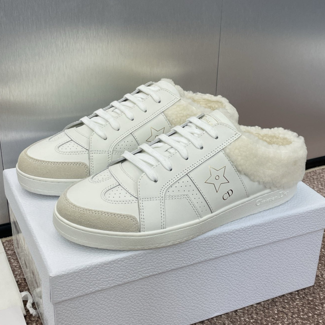 STAR SNEAKER IN WHITE CALFSKIN AND SHEARLING mysite