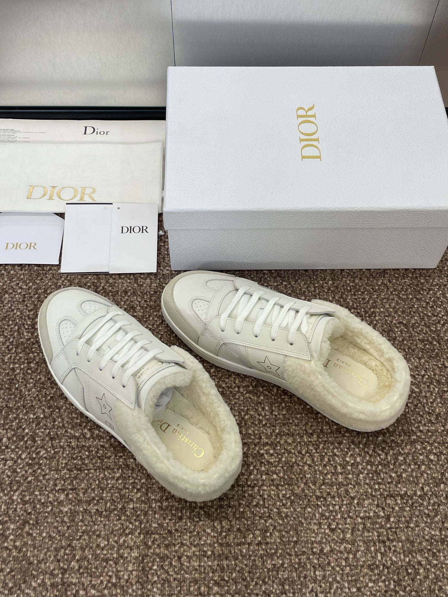 STAR SNEAKER IN WHITE CALFSKIN AND SHEARLING mysite