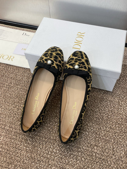 PEARL BALLET FLAT CAMEL PONY HAIR CALFSKIN WITH BROWN LEOPARD MOTIF mysite
