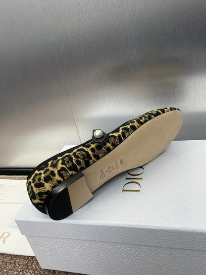 BALLET FLAT CAMEL PONY HAIR CALFSKIN WITH BROWN LEOPARD MOTIF mysite