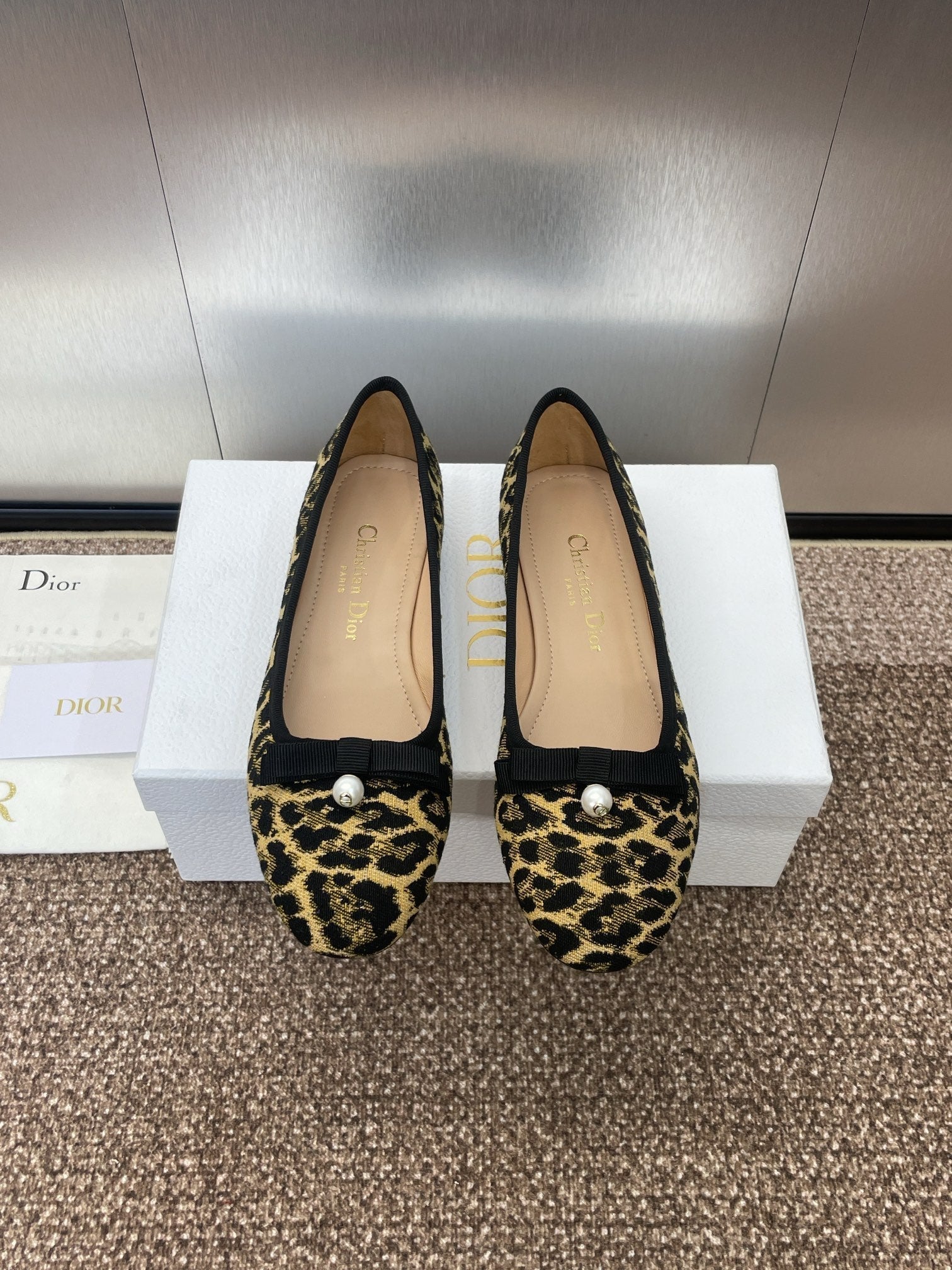 PEARL BALLET FLAT CAMEL PONY HAIR CALFSKIN WITH BROWN LEOPARD MOTIF mysite