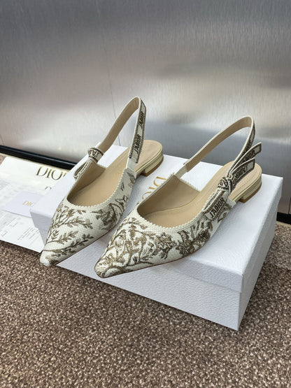 J'ADIOR SLINGBACK PUMP WHITE AND GOLD-TONE MILLEFIORI JACQUARD mysite