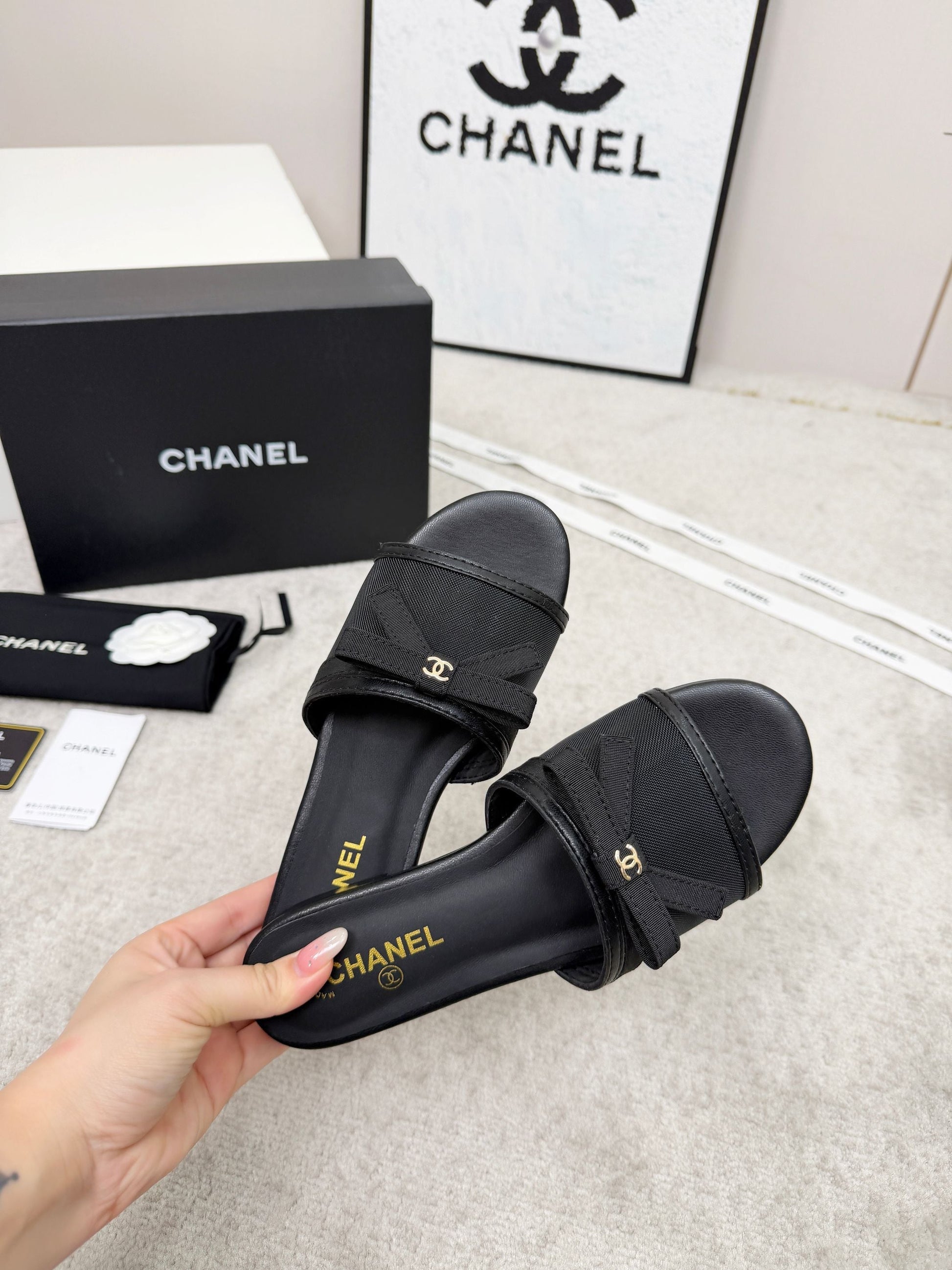 CHANEL 26S SLIDE SANDALS IN BLACK MESH AND CALFSKIN WITH RIBBON mysite