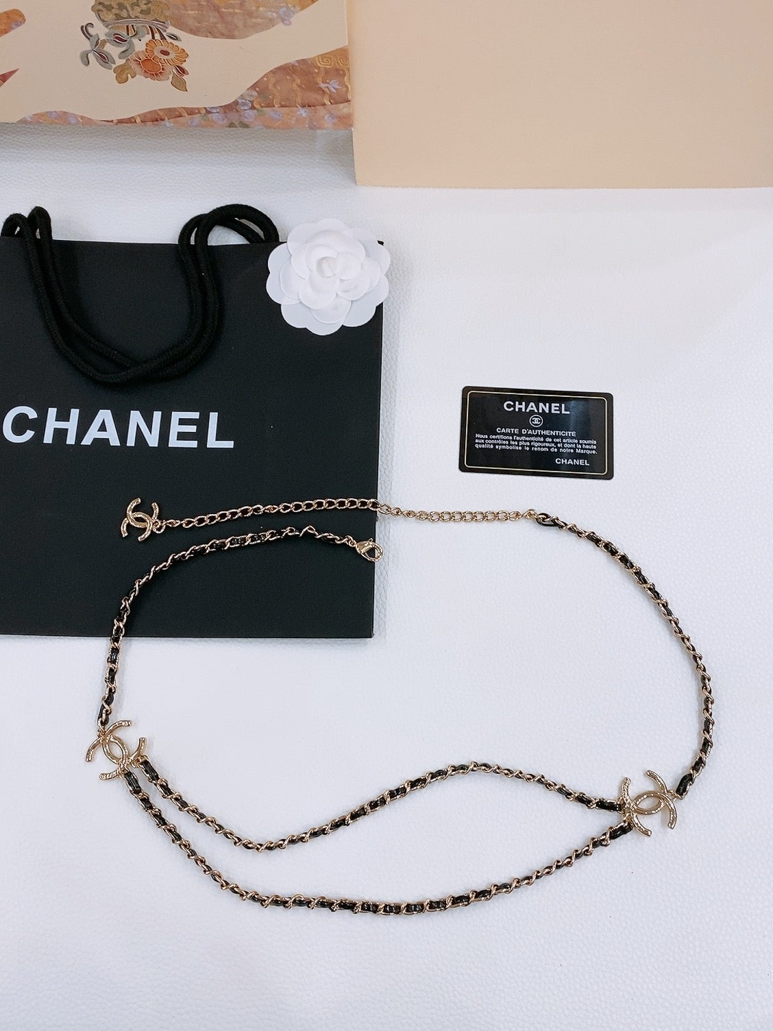 CHAIN BELT IN GOLD METAL INTERWOVEN WITH CALFSKIN STRAPS mysite