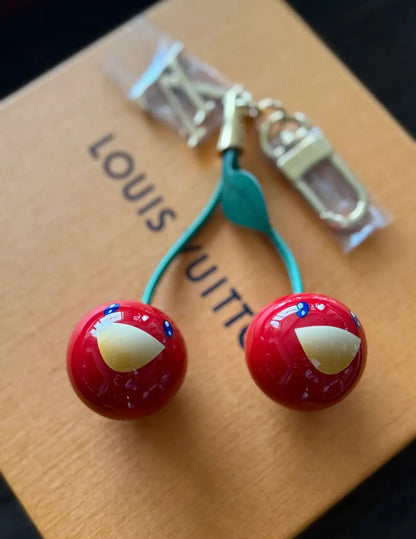 🌟 L- Cherry Keychain: Cute + Luxury, All in One 🍒✨-s2 mysite