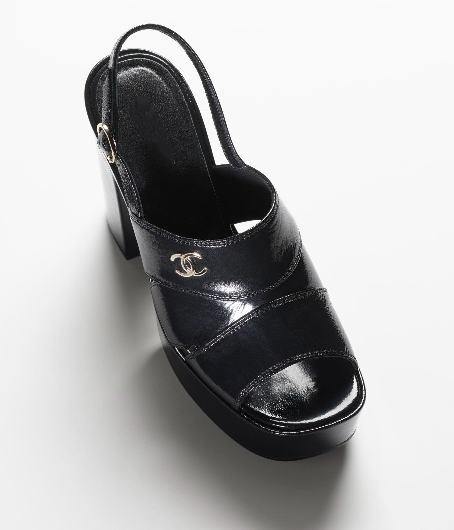 SANDALS BLACK PATENT CRUMPLED LAMBSKIN mysite