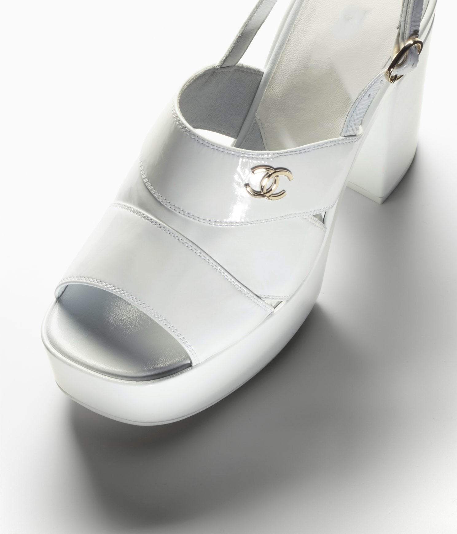 SANDALS WHITE PATENT CRUMPLED LAMBSKIN mysite