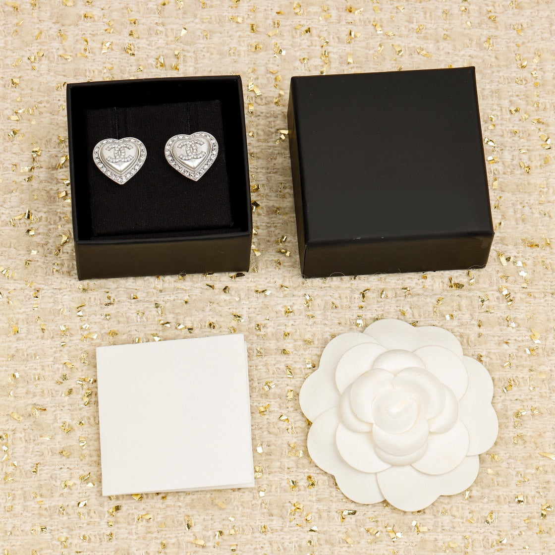 HEART CC DIAMONDS AROUND STUD SILVER EARRINGS mysite