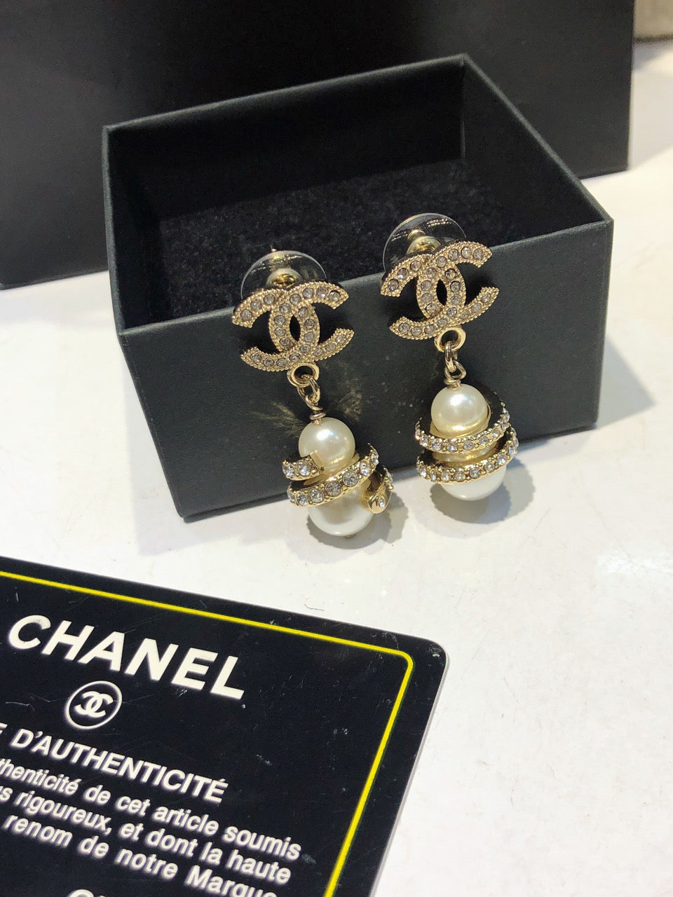 CHANEL 26S DOUBLE C LOGO PAVE CRYSTAL DROP EARRINGS WITH PEARL CHARM IN GOLD METAL 633339 mysite